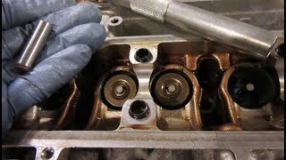 Easy HACK for Installing Valve Spring Keepers [upl. by Enahpets]