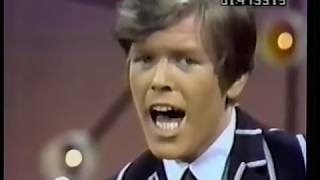 Hermans Hermits  Listen People  Dandy 1966 [upl. by Inhsor53]