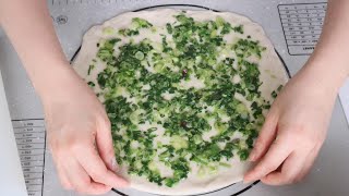 no time only 1 minute can making easy scallion pancakes  spring onion pancake recipe 葱油饼 [upl. by Einnaf493]