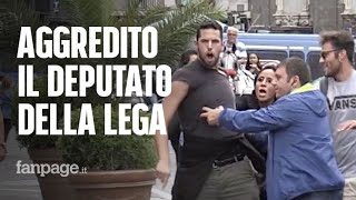 Salvini a Napoli deputato della Lega aggredito dai centri sociali in piazza Plebiscito [upl. by Nilak]