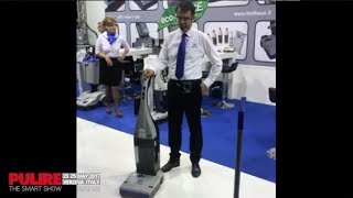 Lindhaus LW30 pro Lion demo at Pulire 2017 [upl. by Yticilef]