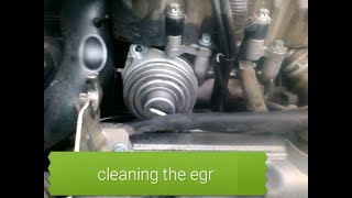 Mercedes a 180 cleaning the egr valve [upl. by Eiboj]